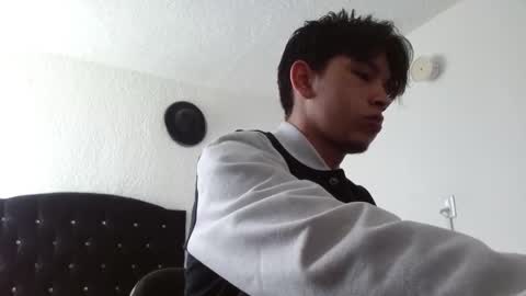 Snapshot of kianryu chatting on September 2025 05:02:01 PM Adrian  Chlloe online show from September 2025 05:02:01 PM