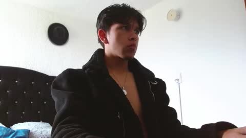 Snapshot of kianryu chatting on September 2025 02:50:01 PM Adrian  Chlloe online show from September 2025 02:50:01 PM