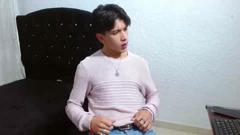 Snapshot of kianryu chatting on October 2025 04:22:02 AM Adrian  Chlloe online show from October 2025 04:22:02 AM