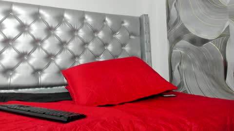 Snapshot of kiara_bigcock chatting on May 2026 10:29:01 PM Kiara bigcock online show from May 2026 10:29:01 PM