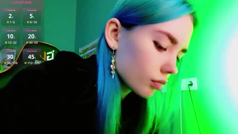 Kira online show from September 2025 08:56:01 PM