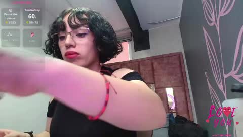 Snapshot of kiara_fox__ chatting on April 2026 09:17:01 PM KIARA FOX online show from April 2026 09:17:01 PM