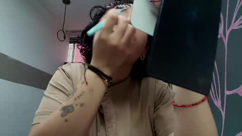 Snapshot of kiara_fox__ chatting on May 2026 09:53:02 PM KIARA FOX online show from May 2026 09:53:02 PM