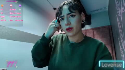Snapshot of kiara_fox__ chatting on May 2026 08:37:01 PM KIARA FOX online show from May 2026 08:37:01 PM