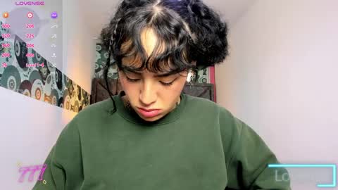 Snapshot of kiara_fox__ chatting on June 2026 02:33:01 PM KIARA FOX online show from June 2026 02:33:01 PM