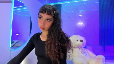 Snapshot of kiara_lovelyy chatting on April 2026 04:24:02 AM Kiara online show from April 2026 04:24:02 AM