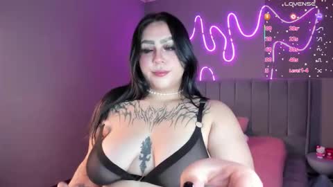 K I A R A            online show from January 2026 12:33:02 PM