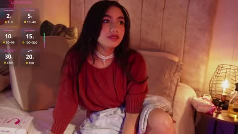 Snapshot of kiara_violet_ chatting on May 2026 08:37:01 PM Kiara online show from May 2026 08:37:01 PM