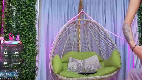 Snapshot of kiara_zahiri_ chatting on October 2025 11:07:02 AM Kiara Zahiri online show from October 2025 11:07:02 AM