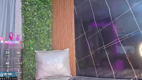 Snapshot of kiara_zahiri_ chatting on October 2025 10:49:01 AM Kiara Zahiri online show from October 2025 10:49:01 AM