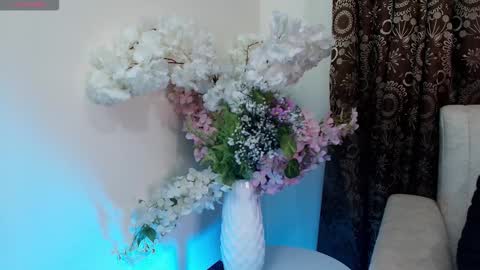 Valery online show from December 2025 12:22:02 PM