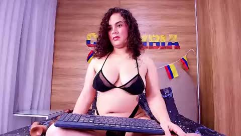 Snapshot of kiaralopez_ chatting on June 2026 04:28:02 AM kiaralopez_ online show from June 2026 04:28:02 AM