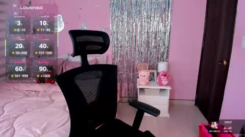 Snapshot of kiarielle chatting on May 2026 08:28:01 PM Kiarielle online show from May 2026 08:28:01 PM