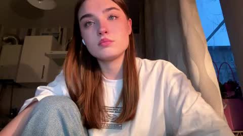 Snapshot of kierstentates chatting on March 2026 03:05:02 PM Ola my name is Lissa Lets hit 10 Thumbs Up together online show from March 2026 03:05:02 PM