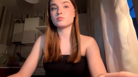 Snapshot of kierstentates chatting on March 2026 03:39:02 PM Ola my name is Lissa Lets hit 10 Thumbs Up together online show from March 2026 03:39:02 PM