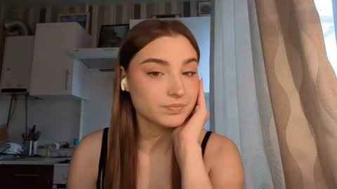 Snapshot of kierstentates chatting on April 2026 07:22:01 AM Ola my name is Lissa Lets hit 10 Thumbs Up together online show from April 2026 07:22:01 AM