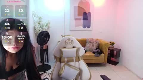 Snapshot of kiitty__meow chatting on March 2026 12:32:01 PM Kitty online show from March 2026 12:32:01 PM