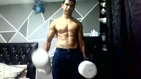 kike_salazar online show from October 2025 10:43:02 PM