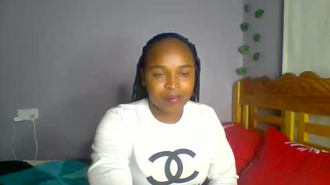 Snapshot of kiki_beby chatting on April 2026 06:53:02 PM Angela online show from April 2026 06:53:02 PM