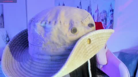 kIKI online show from December 2024 04:41:01 AM