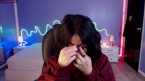 kIKI online show from February 2025 11:54:01 AM