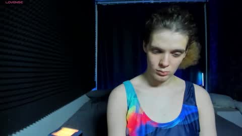 Kiki online show from January 2026 07:11:01 PM