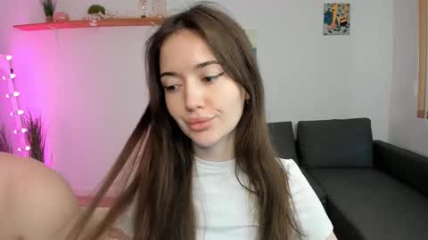 Snapshot of kiki_mcflurry chatting on September 2025 09:35:02 AM PavelPolly online show from September 2025 09:35:02 AM