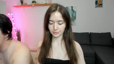 Snapshot of kiki_mcflurry chatting on September 2025 08:46:01 PM PavelPolly online show from September 2025 08:46:01 PM