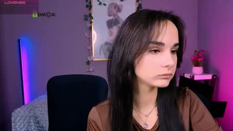 Snapshot of kiki_yourlove chatting on October 2025 07:14:02 PM Kira online show from October 2025 07:14:02 PM