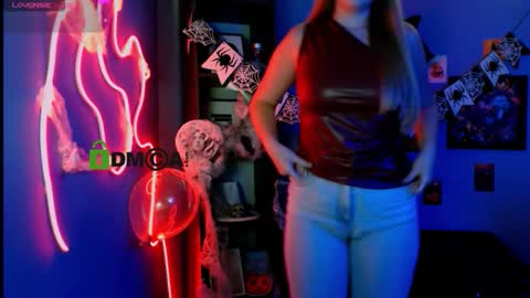 Snapshot of kiki_yourlove chatting on October 2025 05:50:02 PM Kira online show from October 2025 05:50:02 PM