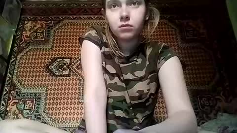 Snapshot of kikibang_ chatting on October 2025 08:28:01 AM kikibang_ online show from October 2025 08:28:01 AM