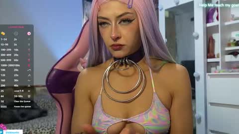 Snapshot of kikilepetite chatting on November 2025 07:04:02 PM kiki online show from November 2025 07:04:02 PM