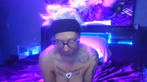 Snapshot of kikilovespartylights chatting on February 2025 12:06:02 PM kikilovespartylights online show from February 2025 12:06:02 PM