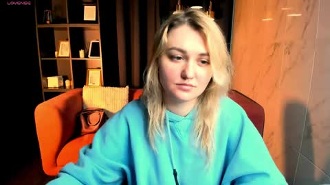 Snapshot of kiko_ivory chatting on April 2026 07:39:01 AM Kiko online show from April 2026 07:39:01 AM