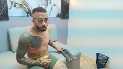 Snapshot of kile_nolan chatting on October 2025 10:44:02 PM kile online show from October 2025 10:44:02 PM