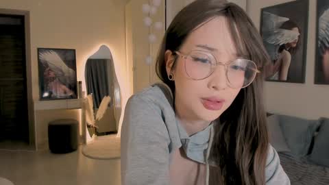 Yun online show from November 2025 01:11:01 PM