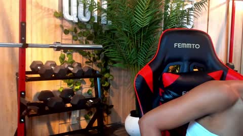 Kim online show from January 2025 12:57:02 PM