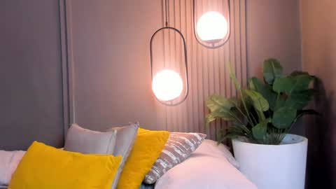 Kim online show from January 2025 01:03:02 PM