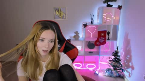 kim_boyd online show from December 2024 03:11:02 PM