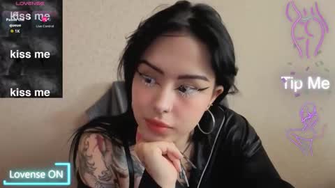 Kim online show from February 2026 01:43:01 PM