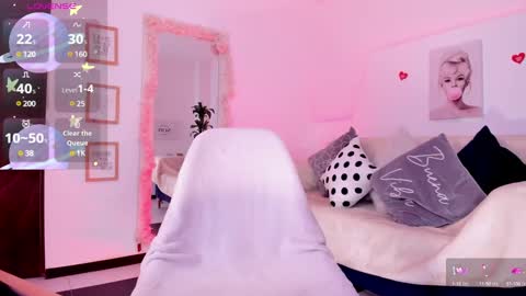 Snapshot of kim_ev chatting on January 2025 08:18:02 AM Kim online show from January 2025 08:18:02 AM