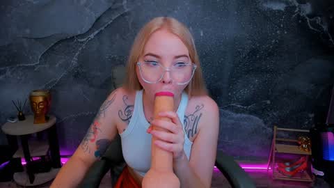 KIM online show from January 2025 09:13:01 AM