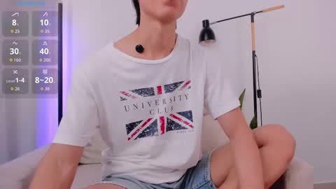 Snapshot of kim_lian2 chatting on February 2026 04:01:01 PM Kim Lian online show from February 2026 04:01:01 PM