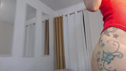 Snapshot of kim_lu29 chatting on December 2024 06:49:02 AM kim online show from December 2024 06:49:02 AM