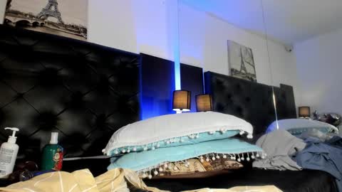 Kim Marquez online show from March 2026 07:16:02 PM