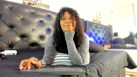 Kim Marquez online show from April 2026 09:09:01 PM