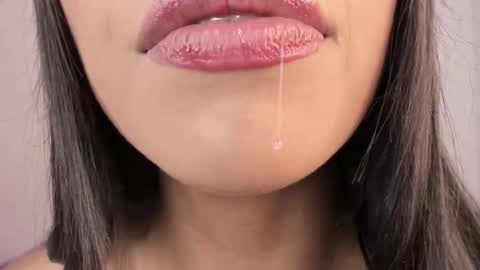 kim_mouth17 online show from November 2025 08:34:02 PM