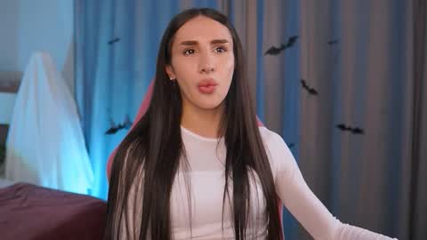 Kim Oberlin online show from October 2025 11:00:02 AM