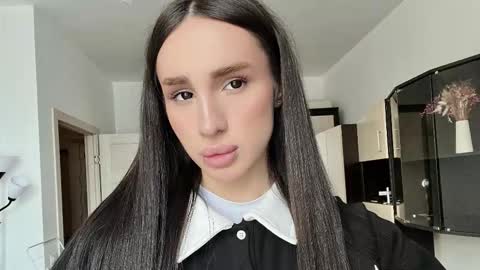 Kim Oberlin online show from March 2026 11:57:01 AM