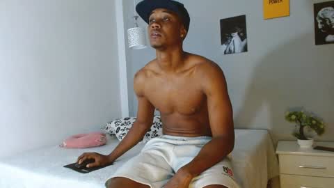 Kim  Yuk online show from December 2024 06:44:01 PM